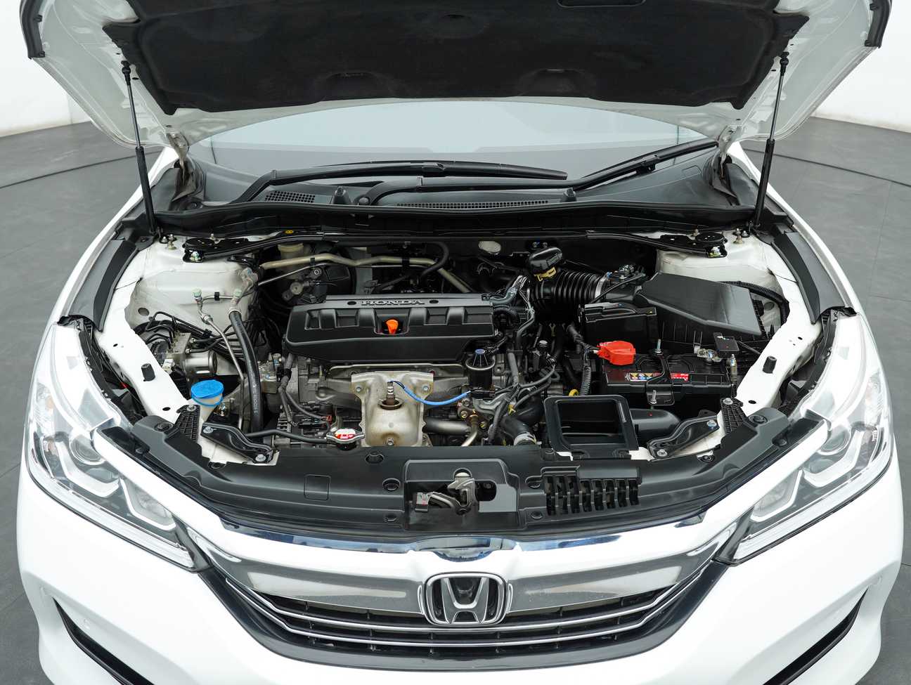 terpakai 2016 Honda Accord VTi-L 2.0
