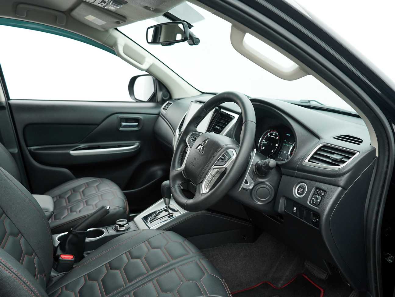 used 2022 Mitsubishi Triton Phantom Plus Dual Cab 4X4 2.4