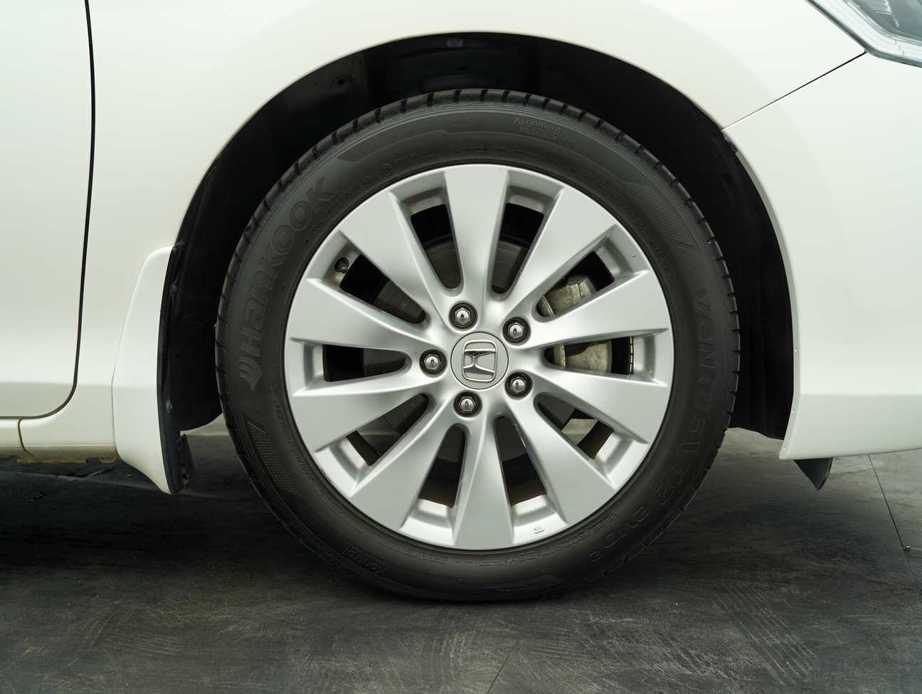 terpakai 2016 Honda Accord VTi-L 2.0