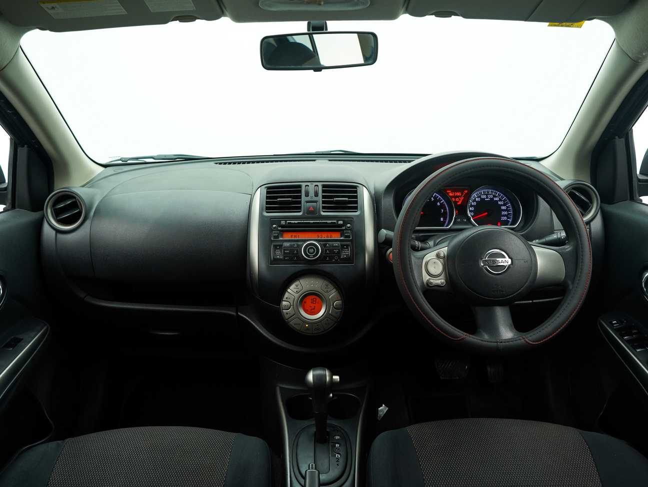 used 2014 Nissan Almera VL 1.5