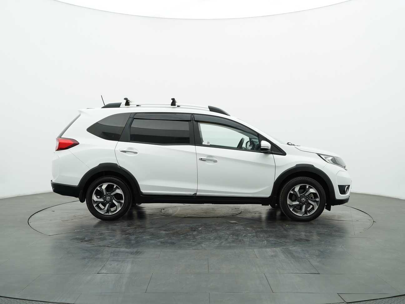 used 2018 Honda BR-V V 1.5