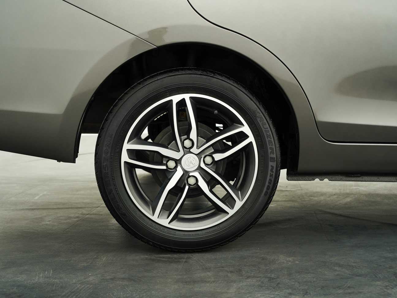 terpakai 2019 Proton Saga Premium 1.3