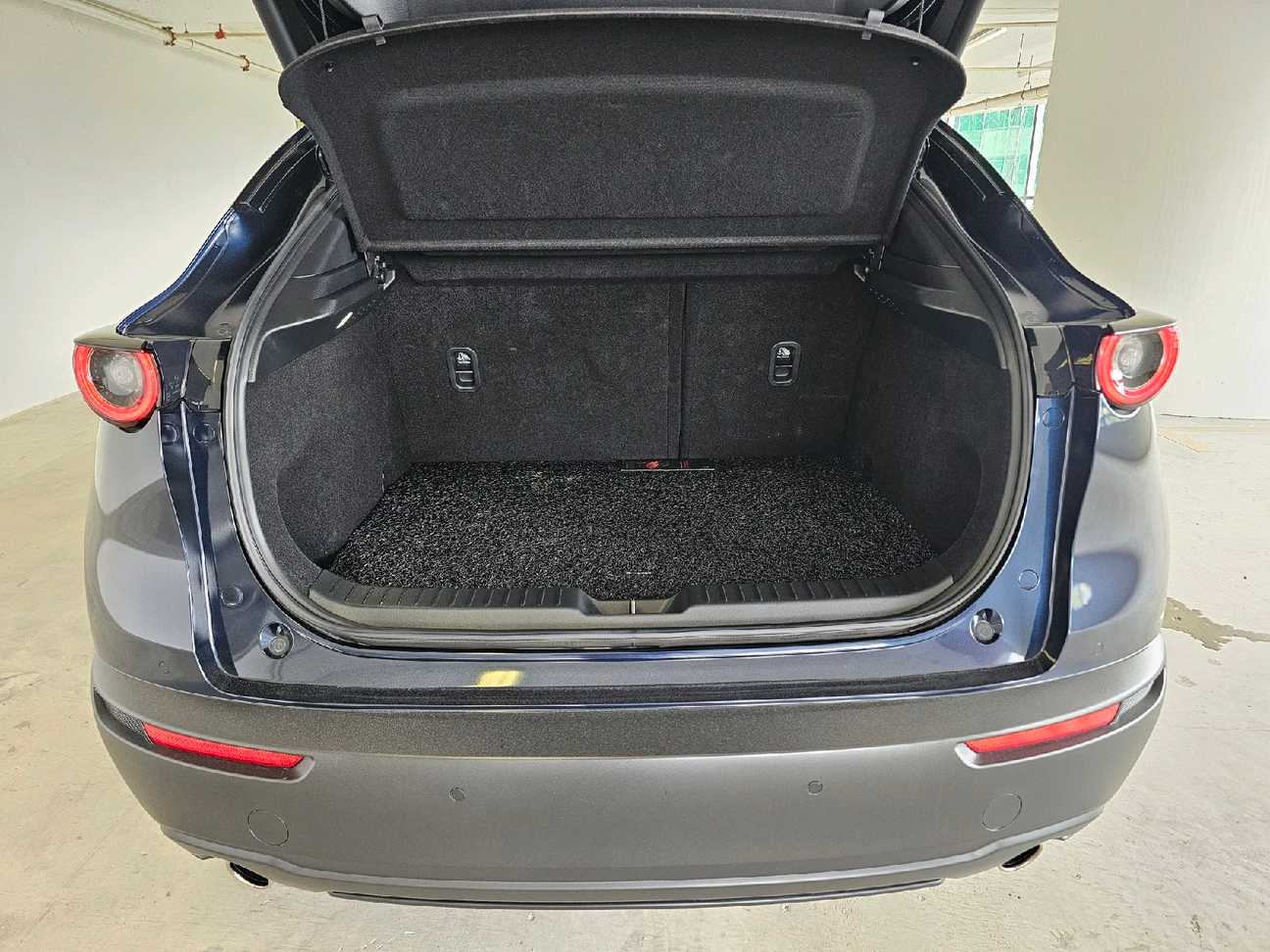 terpakai 2023 Mazda CX-30 SKYACTIV-G High Plus 2.0