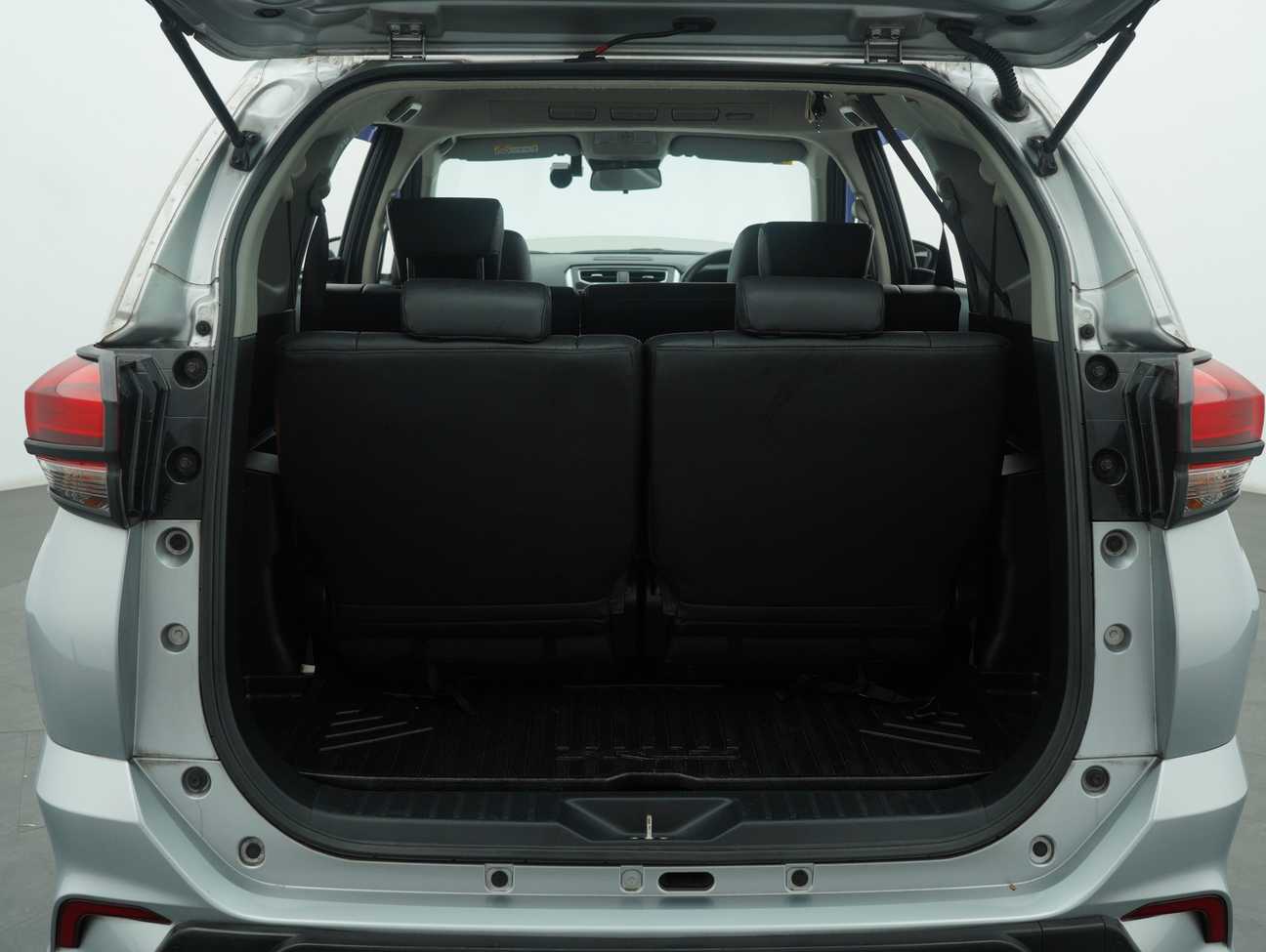 terpakai 2021 Perodua Aruz AV 1.5