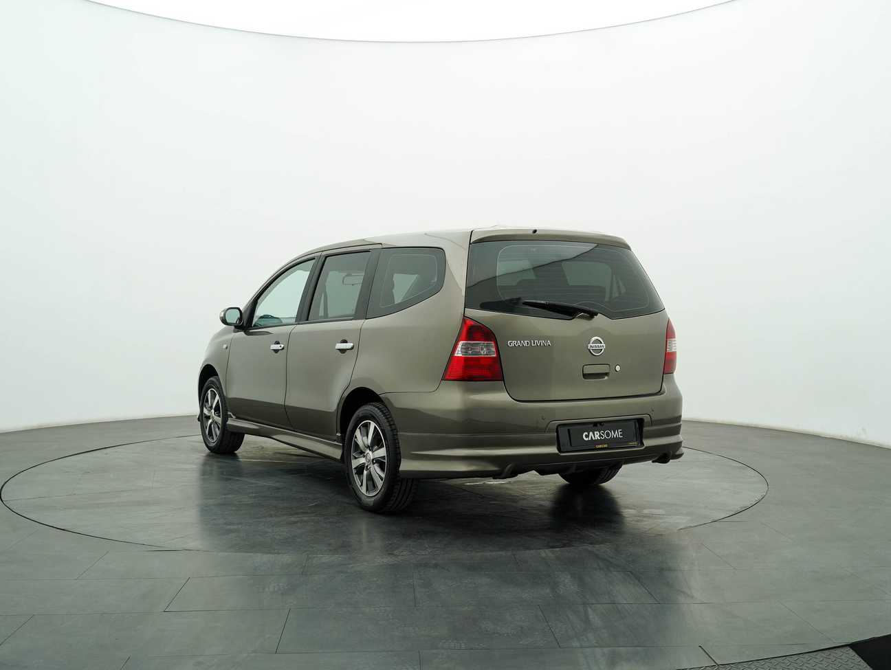 used 2013 Nissan Grand Livina Autech 1.8