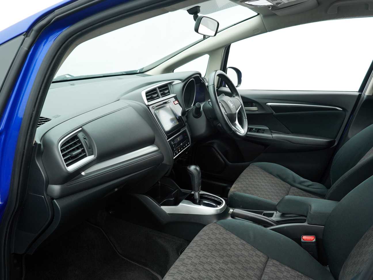 used 2015 Honda Jazz V 1.5