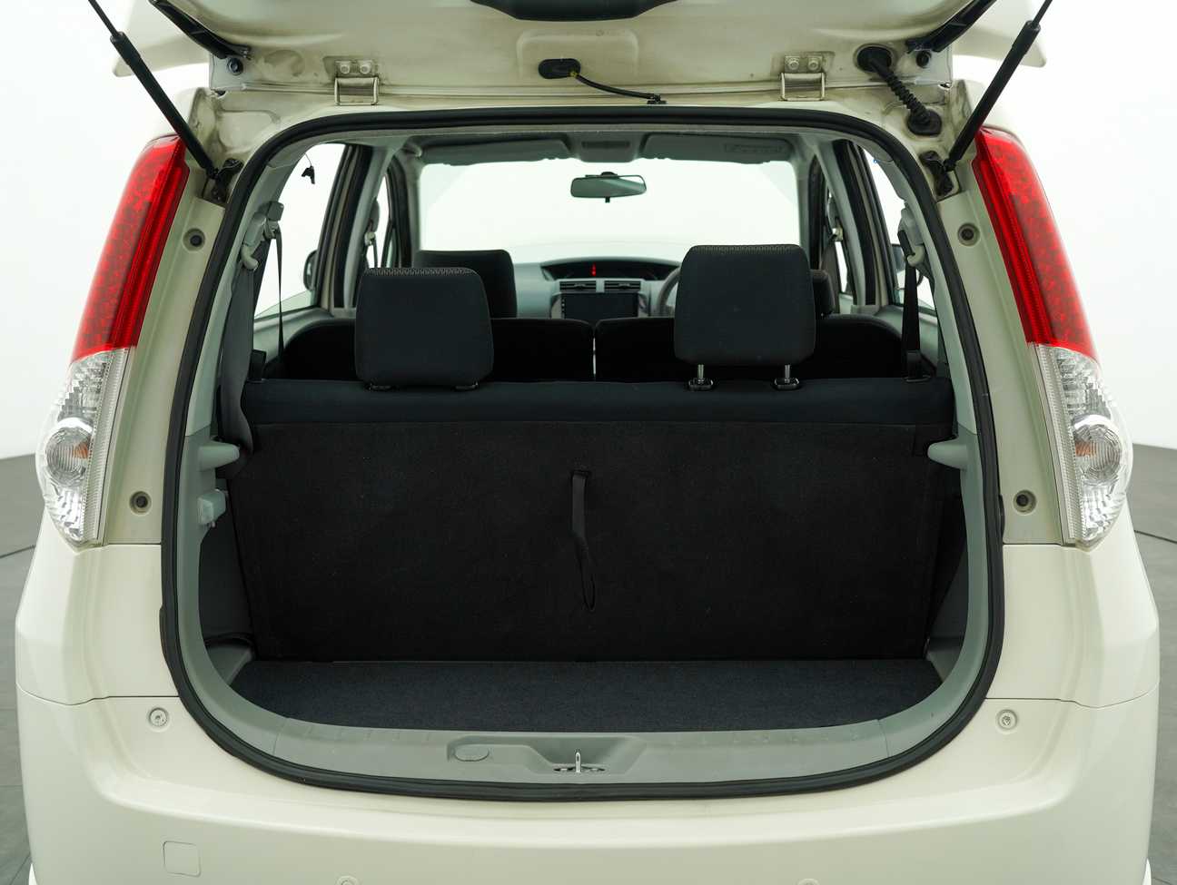 terpakai 2012 Perodua Alza EZi 1.5