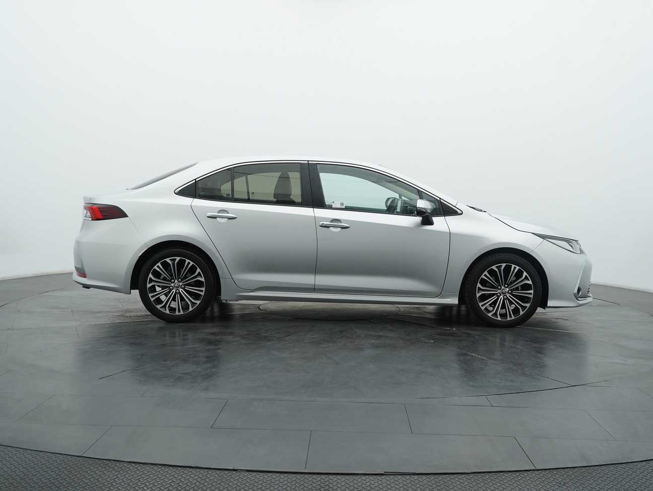 terpakai 2021 Toyota Corolla Altis G 1.8