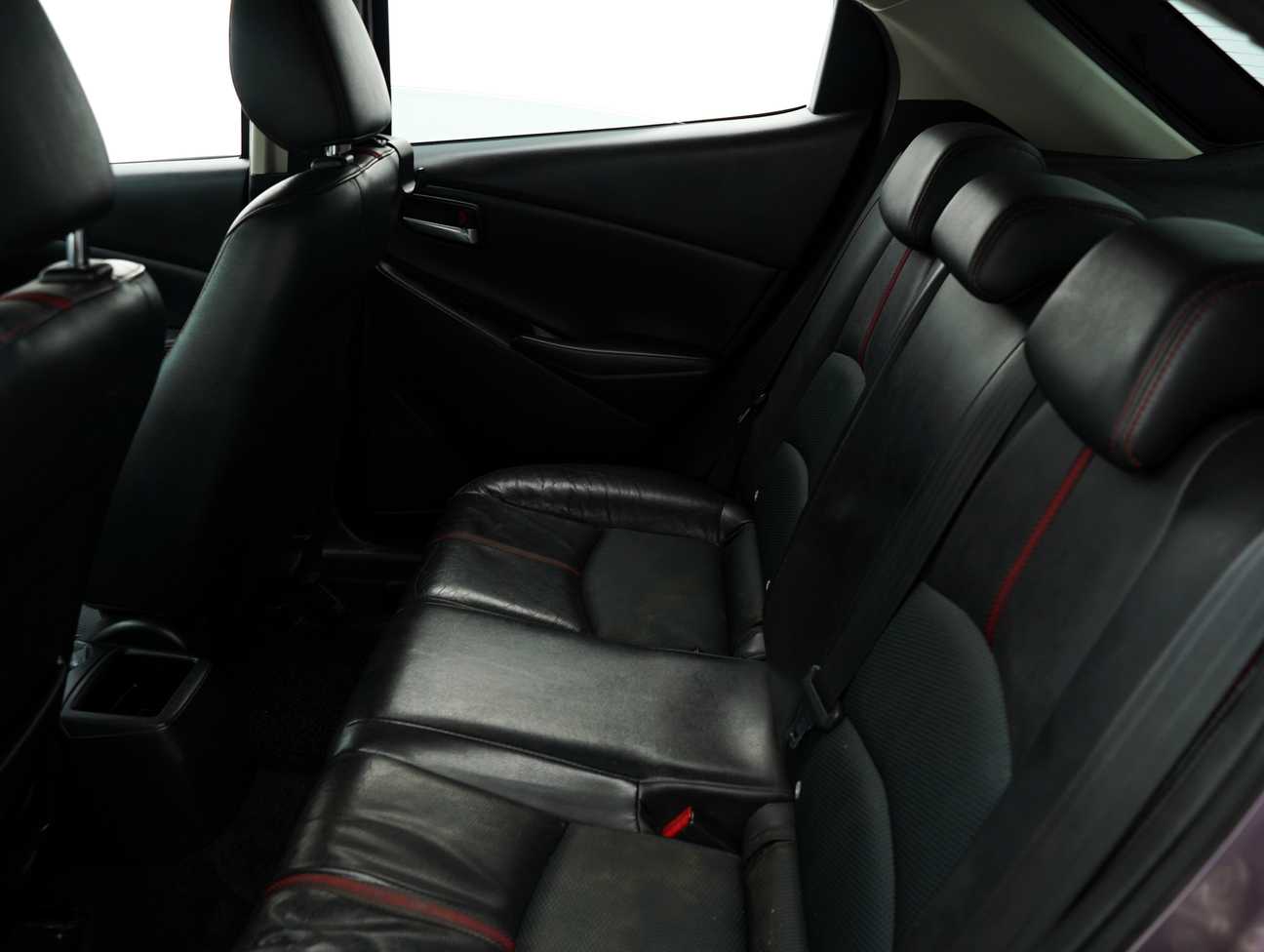 terpakai 2017 Mazda 2 HATCHBACK SKYACTIV 1.5