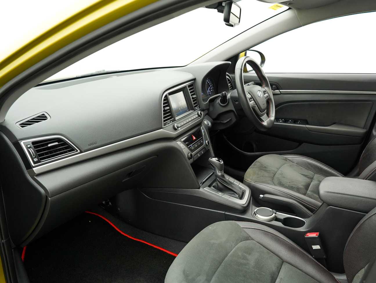 terpakai 2018 Hyundai Elantra Executive 2.0