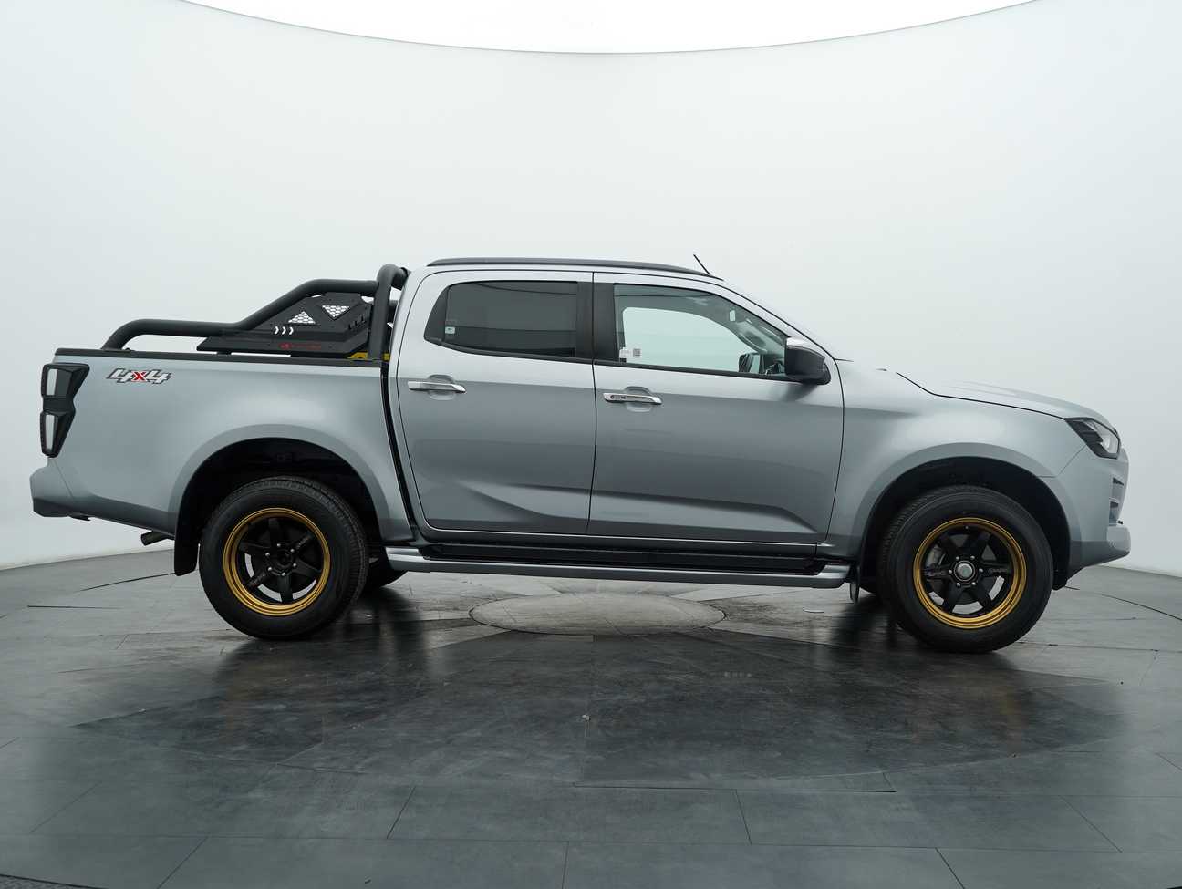 terpakai 2022 Isuzu D-Max Premium Dual Cab 1.9
