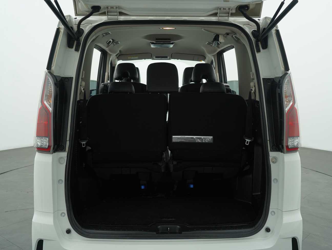 terpakai 2019 Nissan Serena S-Hybrid High-Way Star 2.0