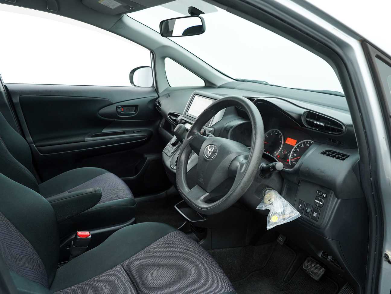 used 2014 Toyota Wish X 1.8