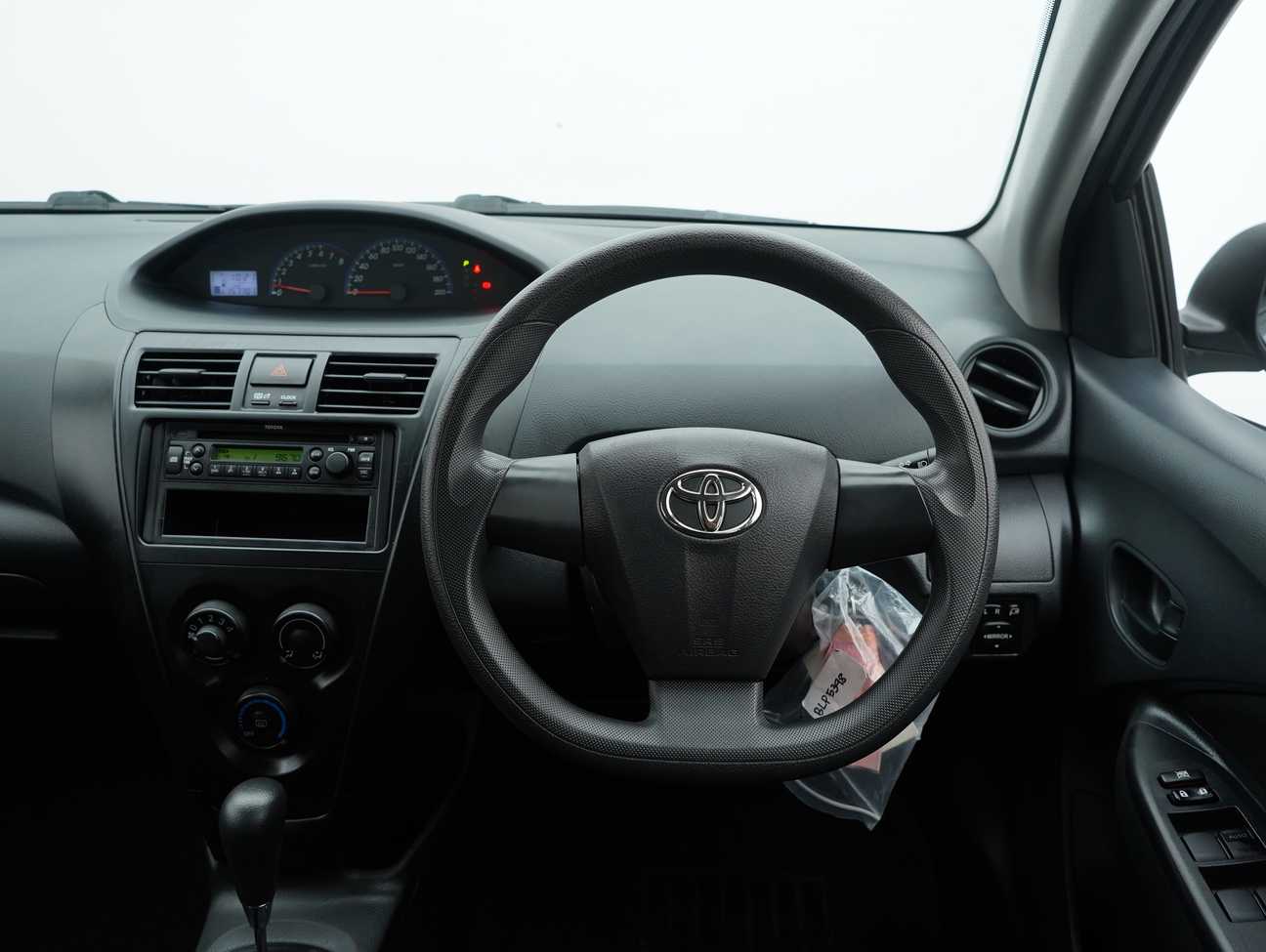 terpakai 2012 Toyota Vios J 1.5