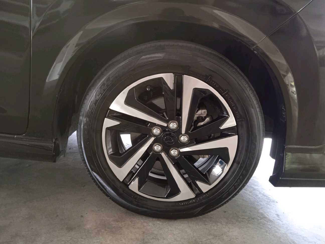 used 2025 Perodua Alza AV 1.5