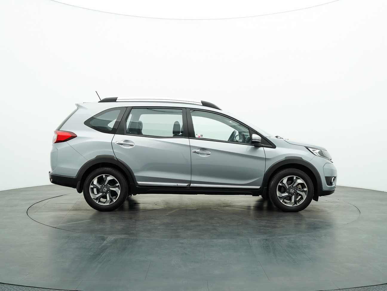 used 2018 Honda BR-V V 1.5