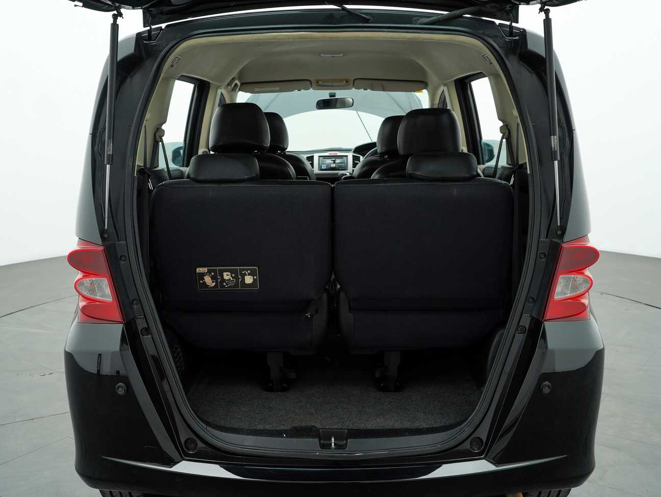 used 2010 Honda Freed E 1.5