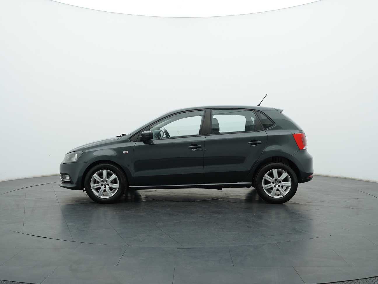 terpakai 2015 Volkswagen Polo  1.6