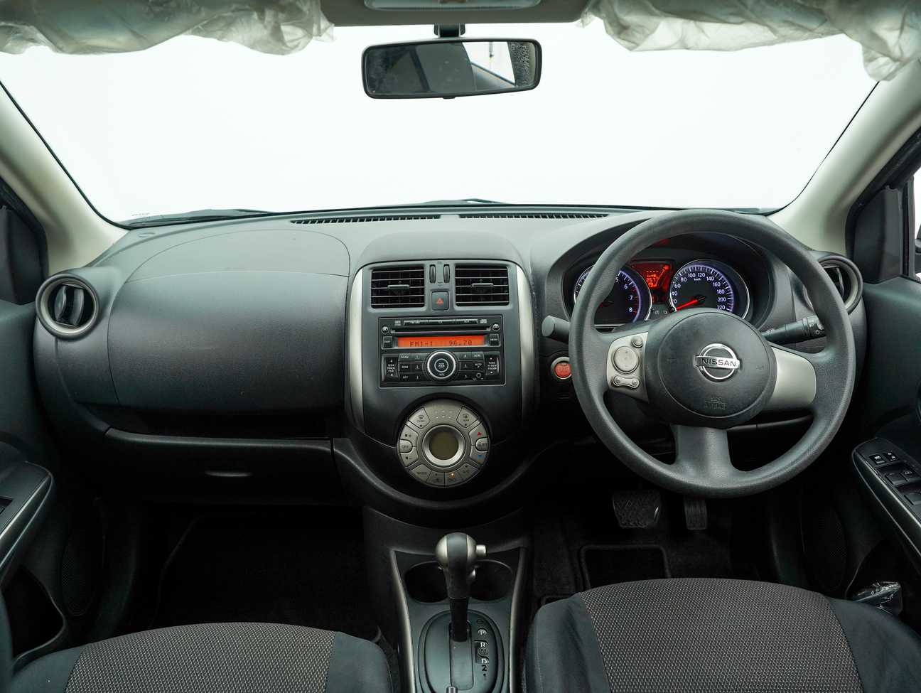 used 2014 Nissan Almera VL 1.5