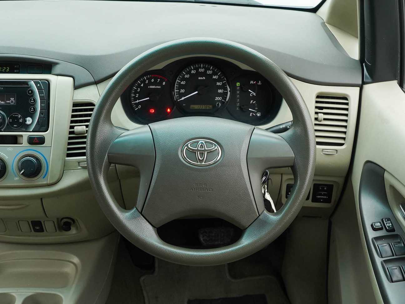 used 2014 Toyota Innova E 2.0