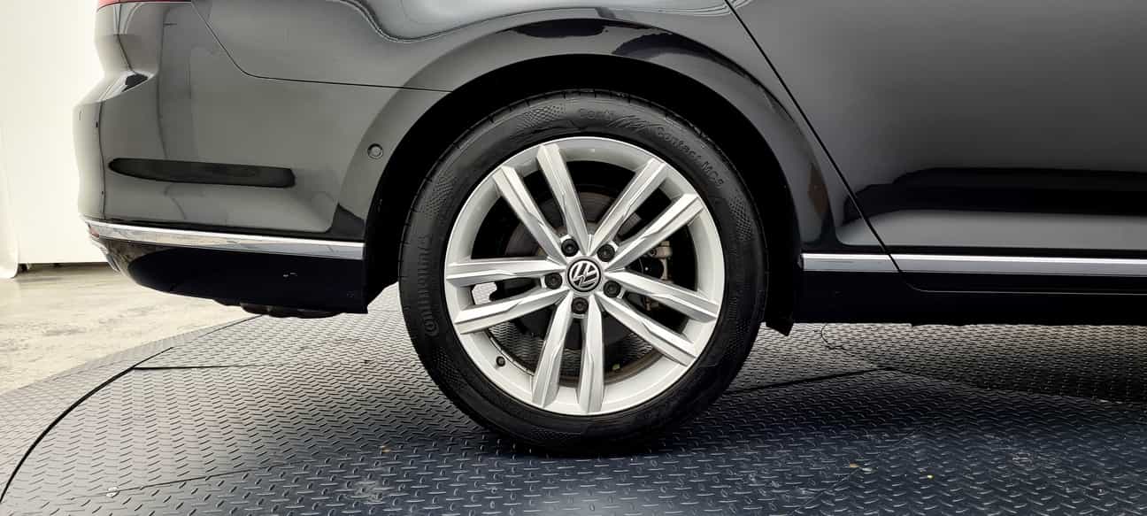 used 2019 Volkswagen PASSAT  2.0