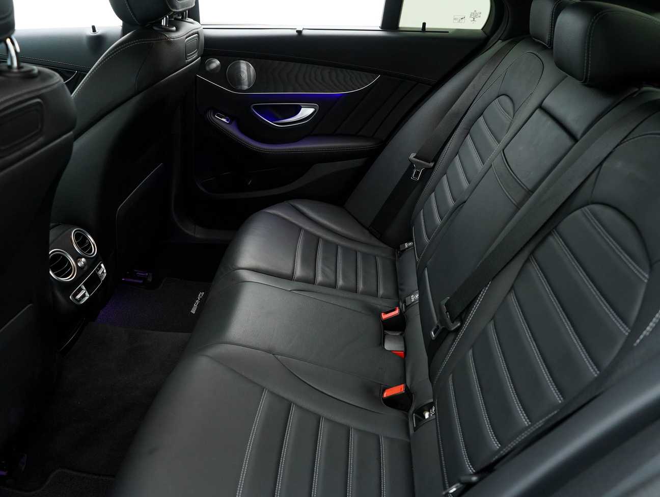 terpakai 2018 Mercedes-Benz C300 Avantgarde AMG Line 2.0