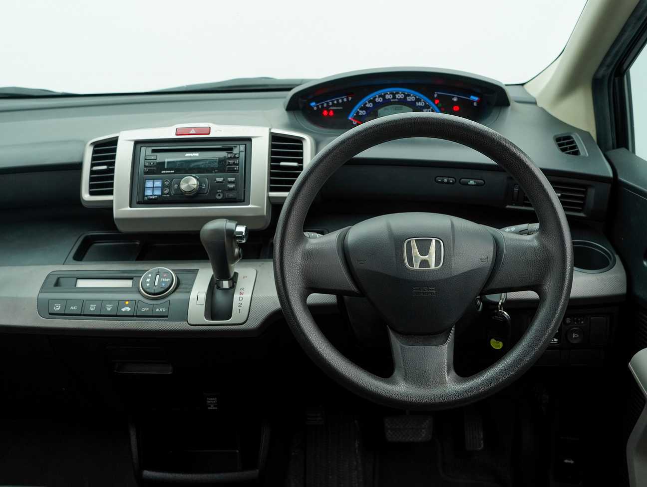used 2010 Honda Freed E 1.5