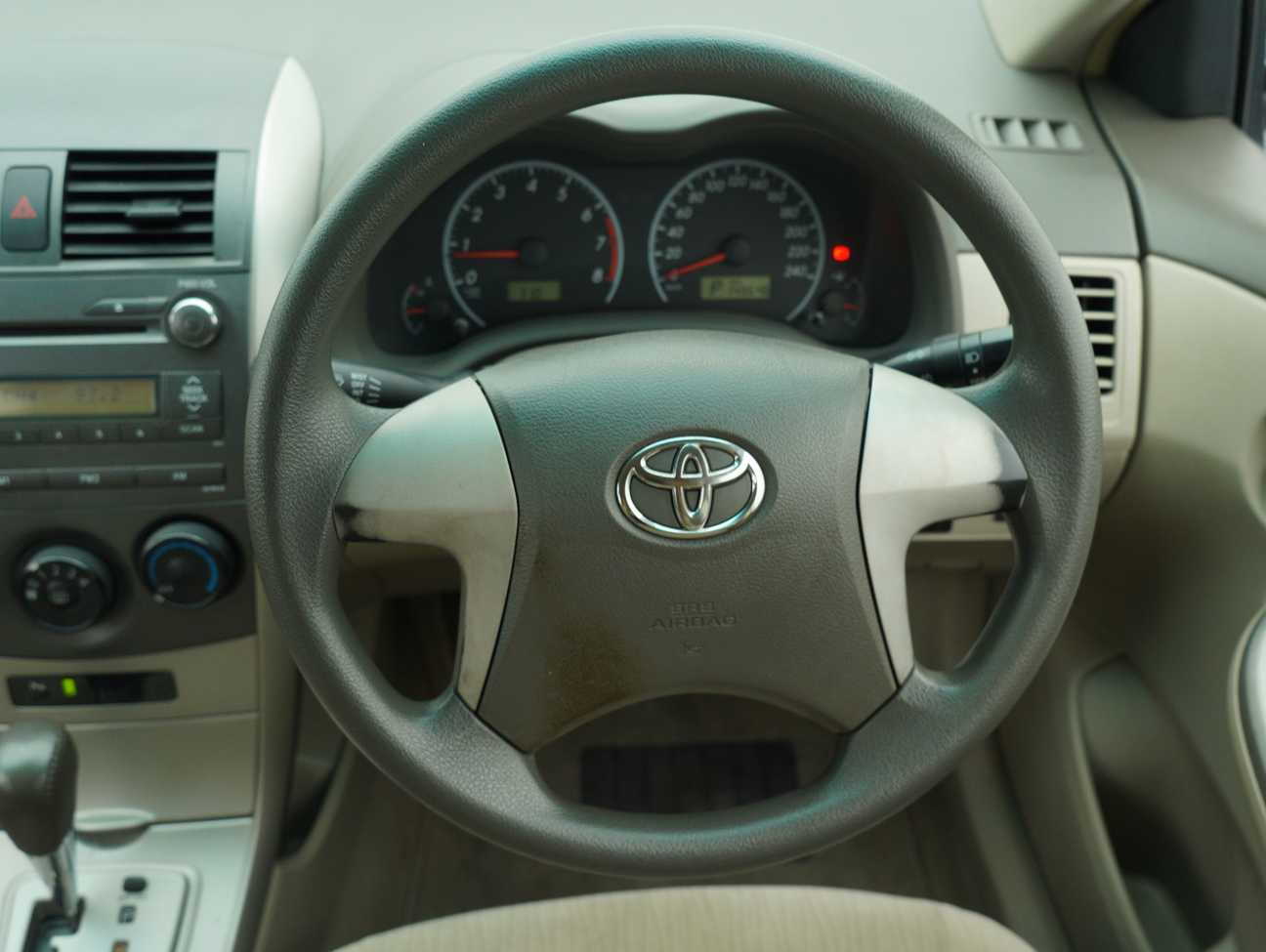 used 2010 Toyota Corolla Altis E 1.6