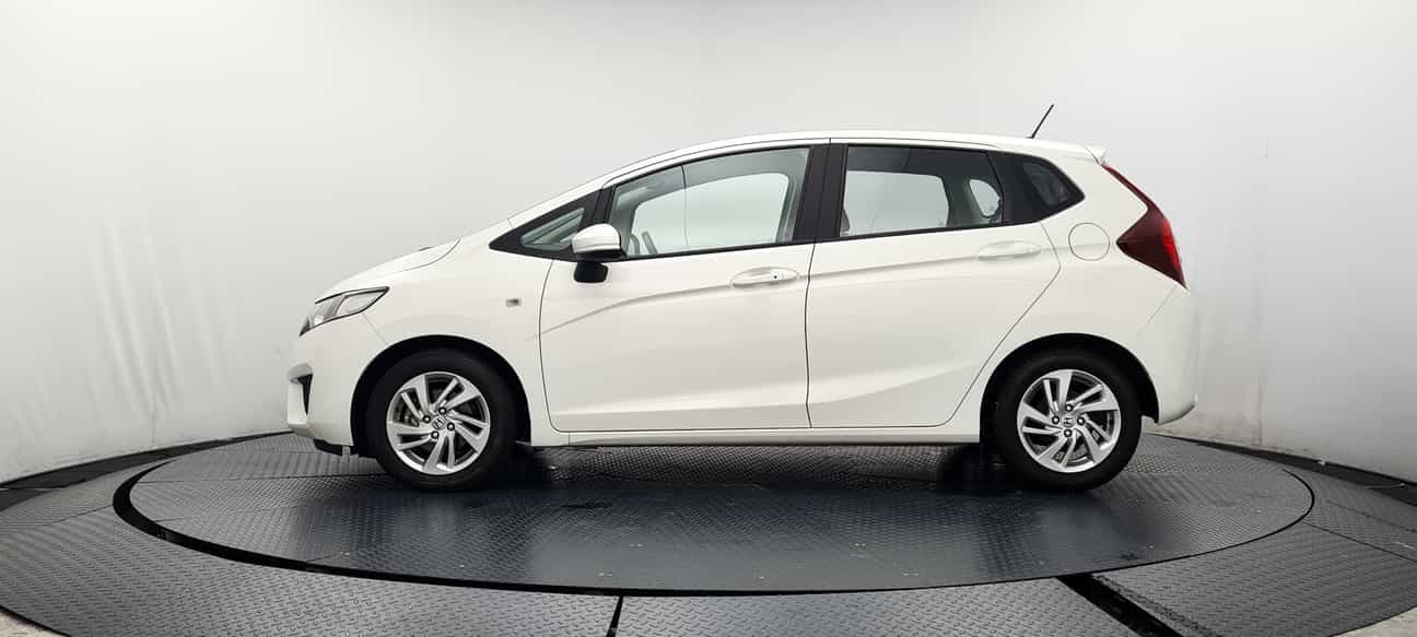 used 2016 Honda JAZZ E 1.5