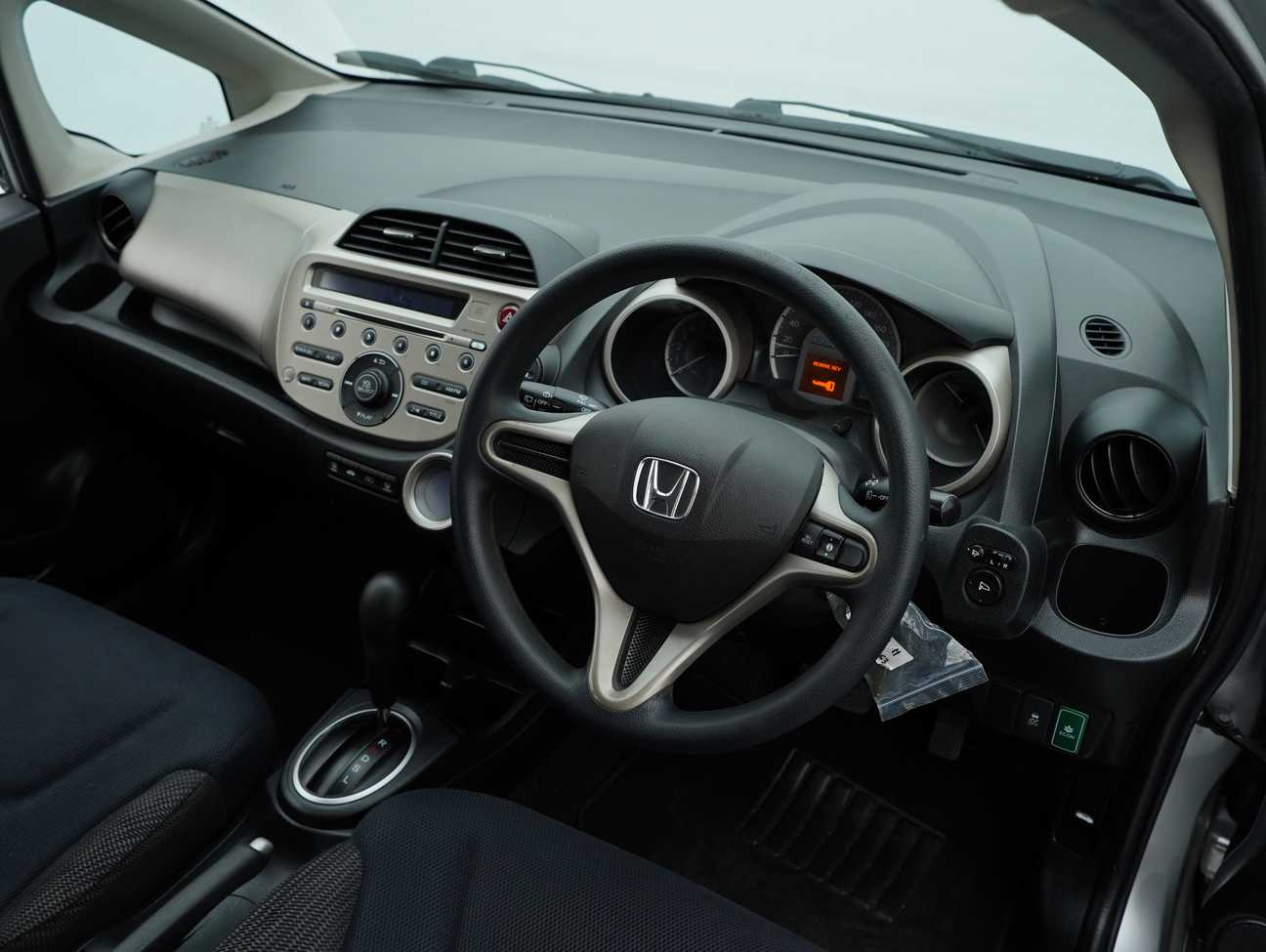 used 2013 Honda Jazz Hybrid 1.3