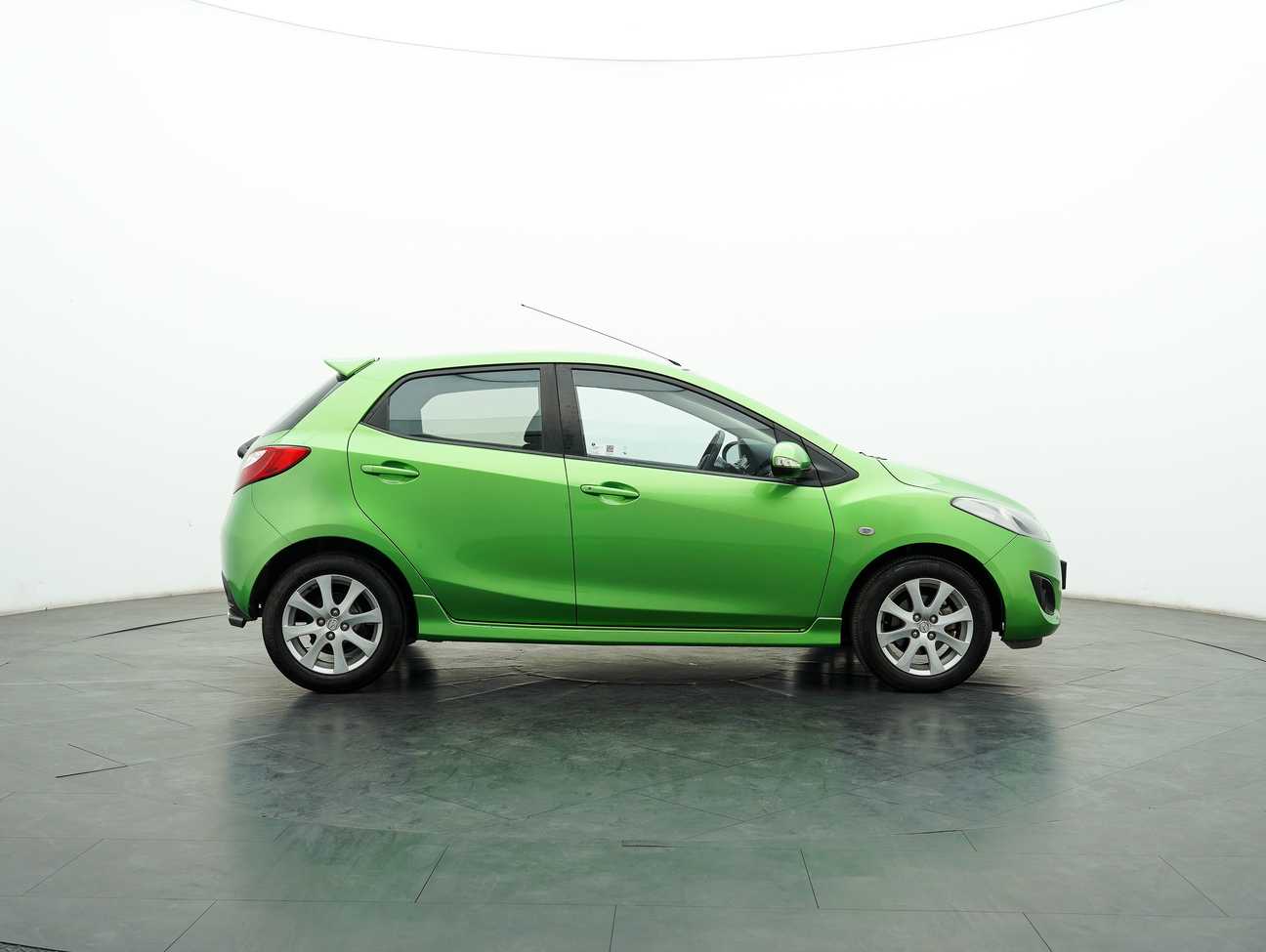 used 2012 Mazda 2 V 1.5