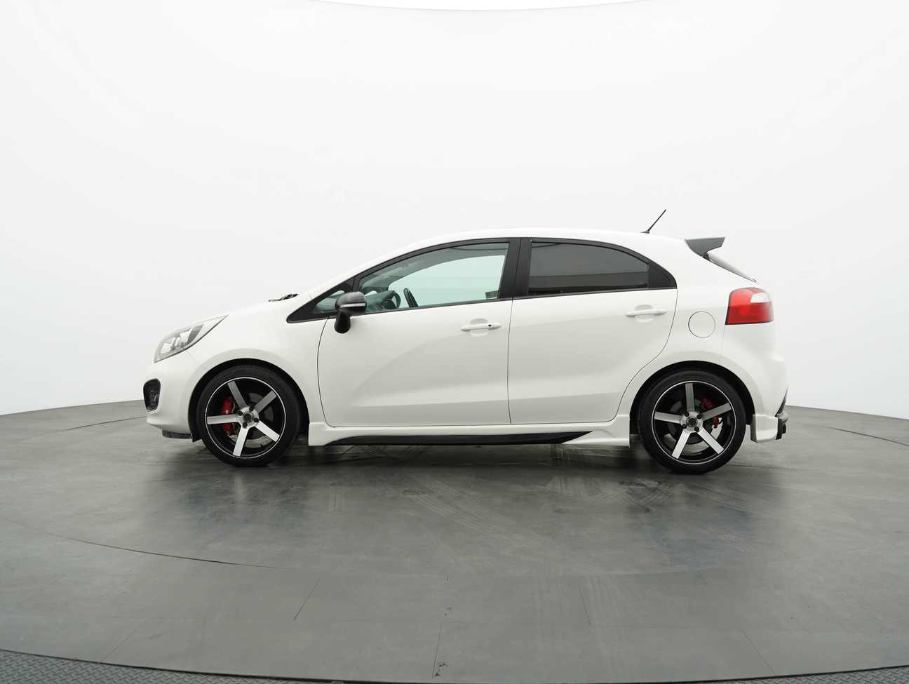 used 2015 Kia RIO UB 1.4