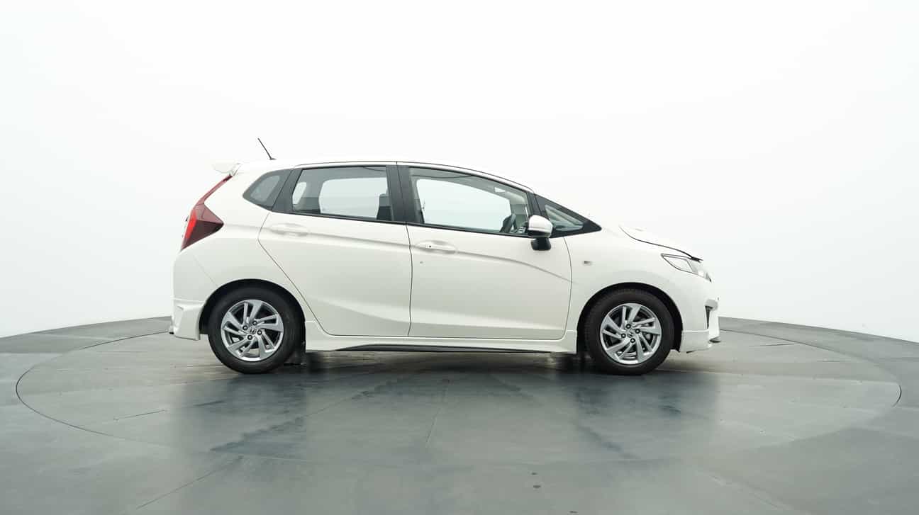 terpakai 2014 Honda JAZZ E 1.5