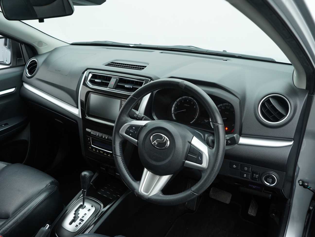 terpakai 2020 Perodua Aruz AV 1.5