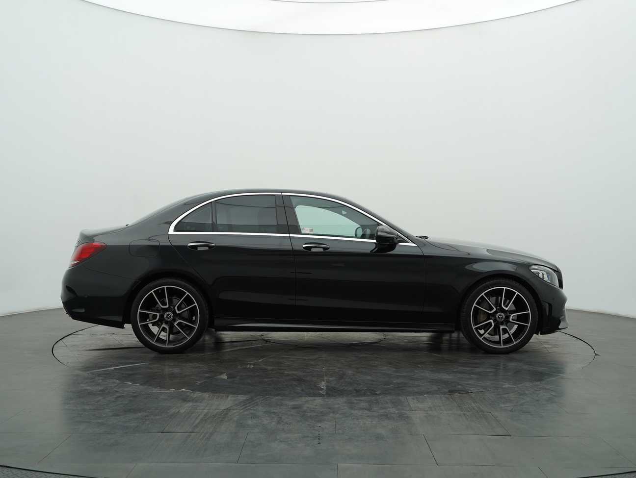 used 2020 Mercedes-Benz C300 AMG Line 2.0