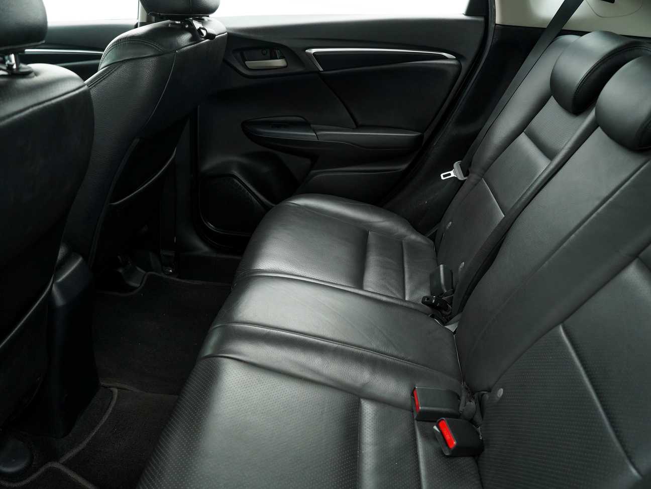 used 2014 Honda Jazz V 1.5