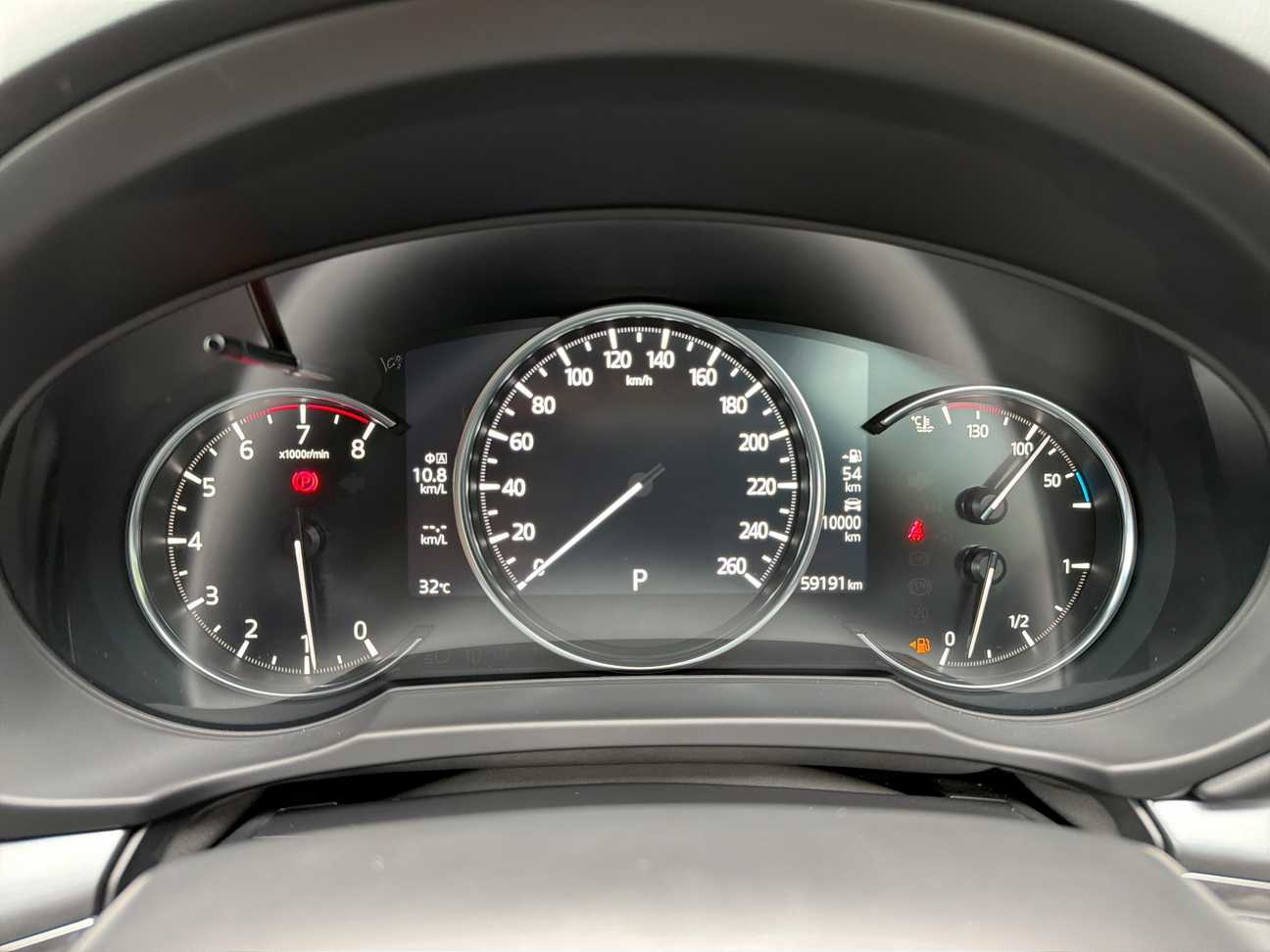 terpakai 2024 Mazda CX-8 SKYACTIV-G Mid 2.5
