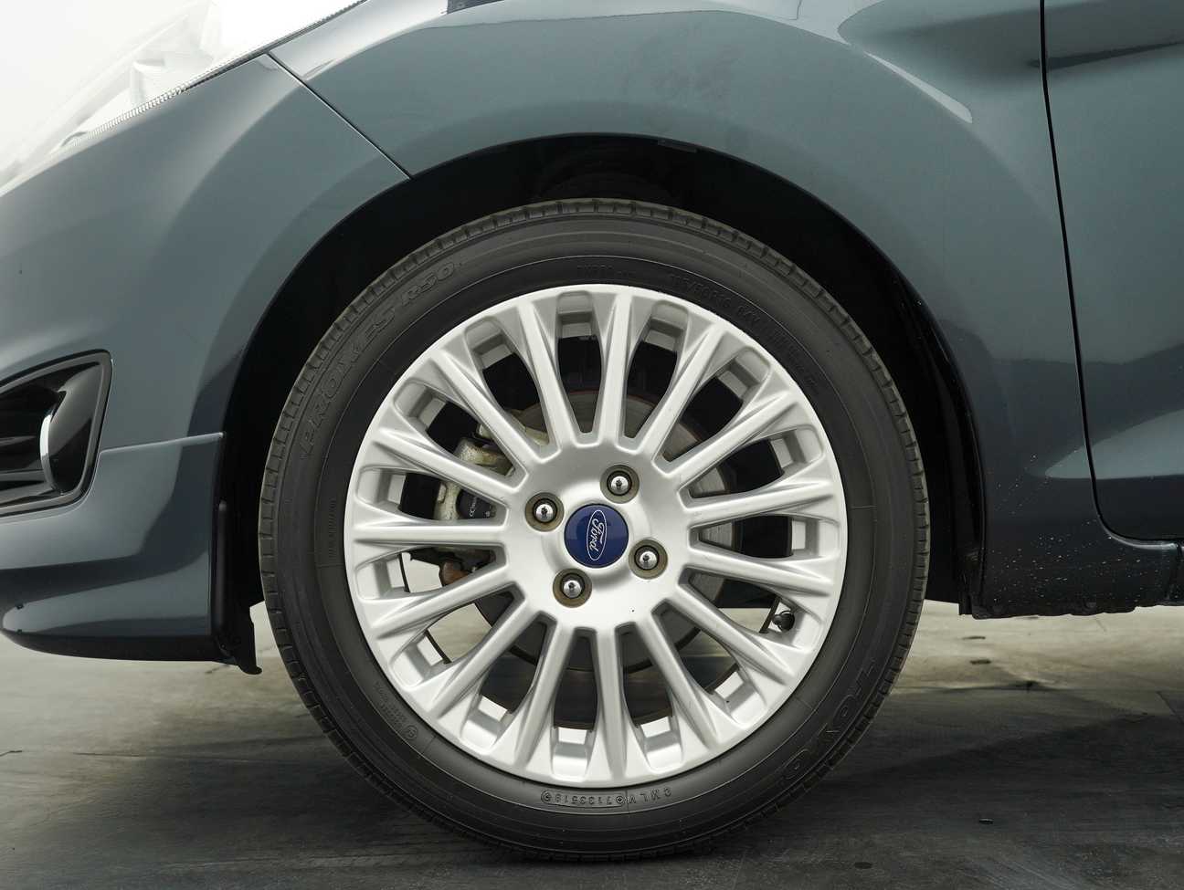 terpakai 2015 Ford Fiesta Sport 1.5