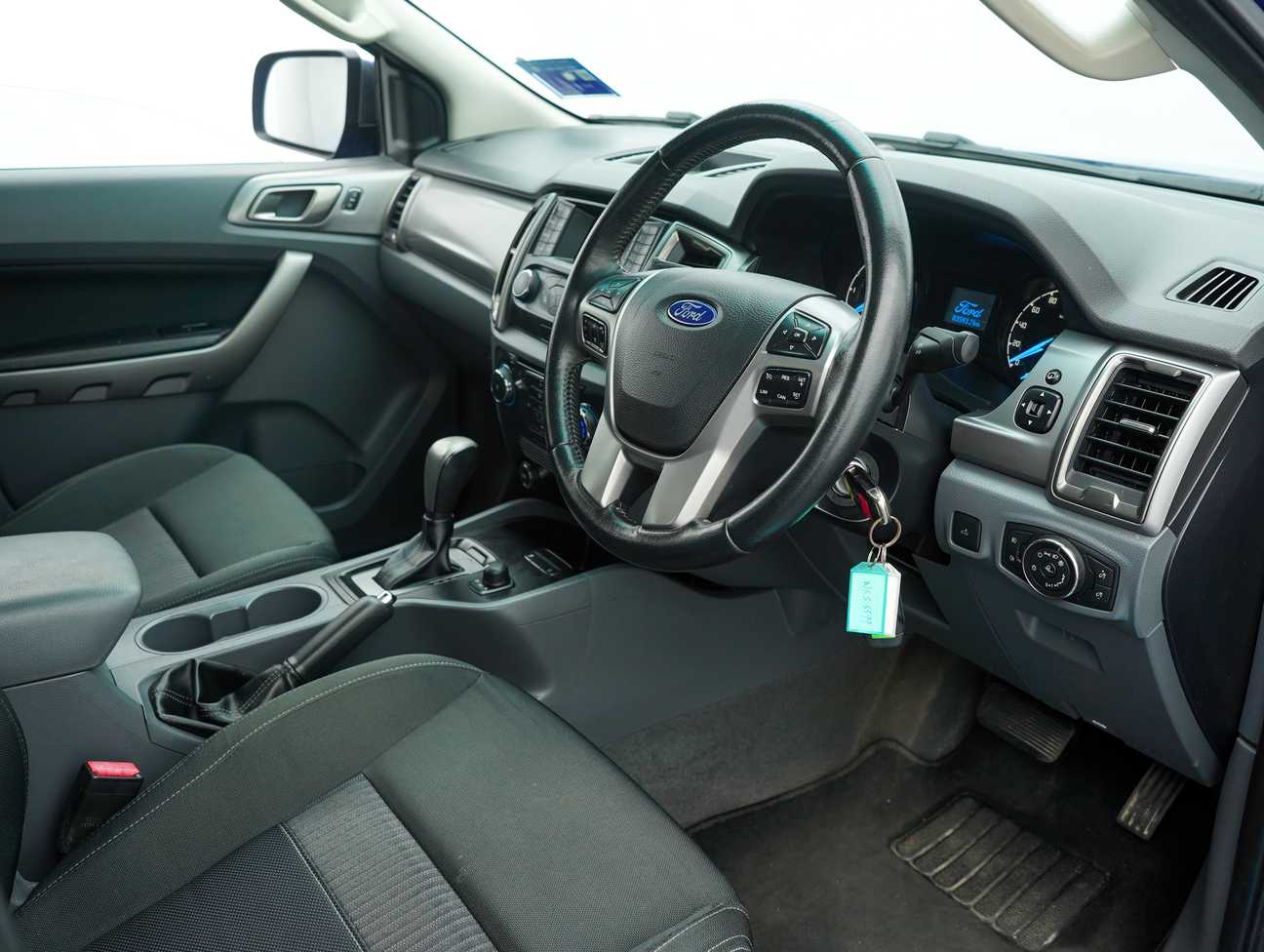 terpakai 2017 Ford RANGER XLT 4WD 2.2