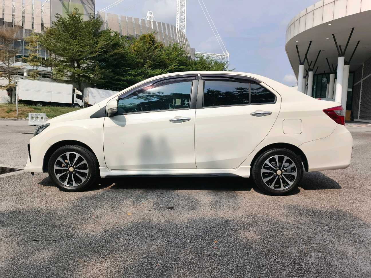 terpakai 2020 Perodua Bezza Advance 1.3
