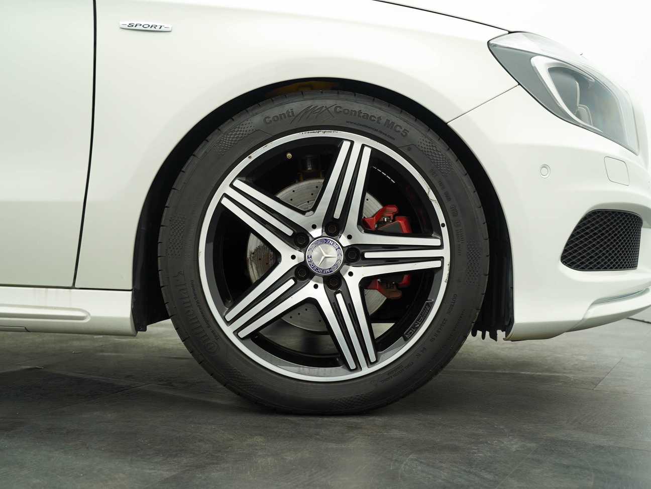 used 2013 Mercedes-Benz A250 Sport 2.0