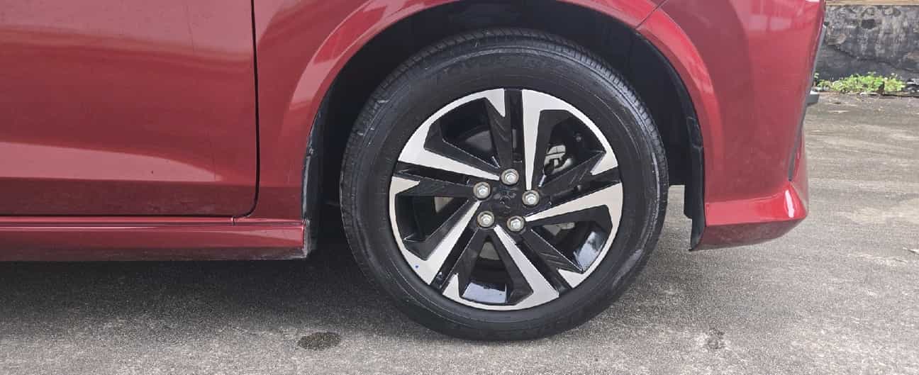 used 2023 Perodua Alza AV 1.5