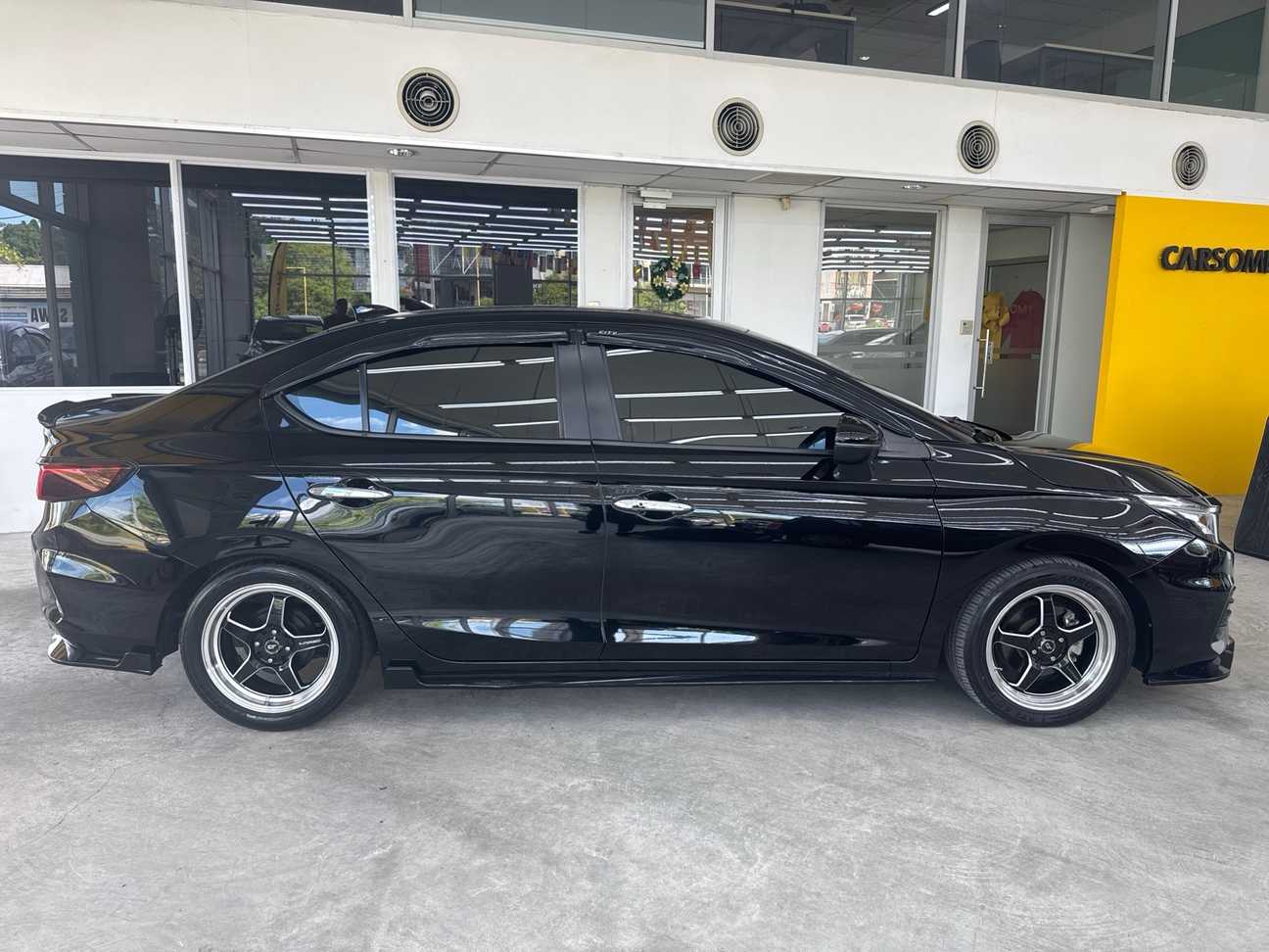 terpakai 2022 Honda City V Sensing 1.5