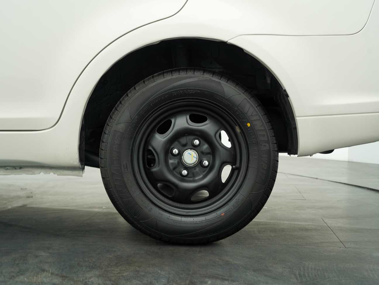 used 2014 Proton Saga FLX Standard 1.3