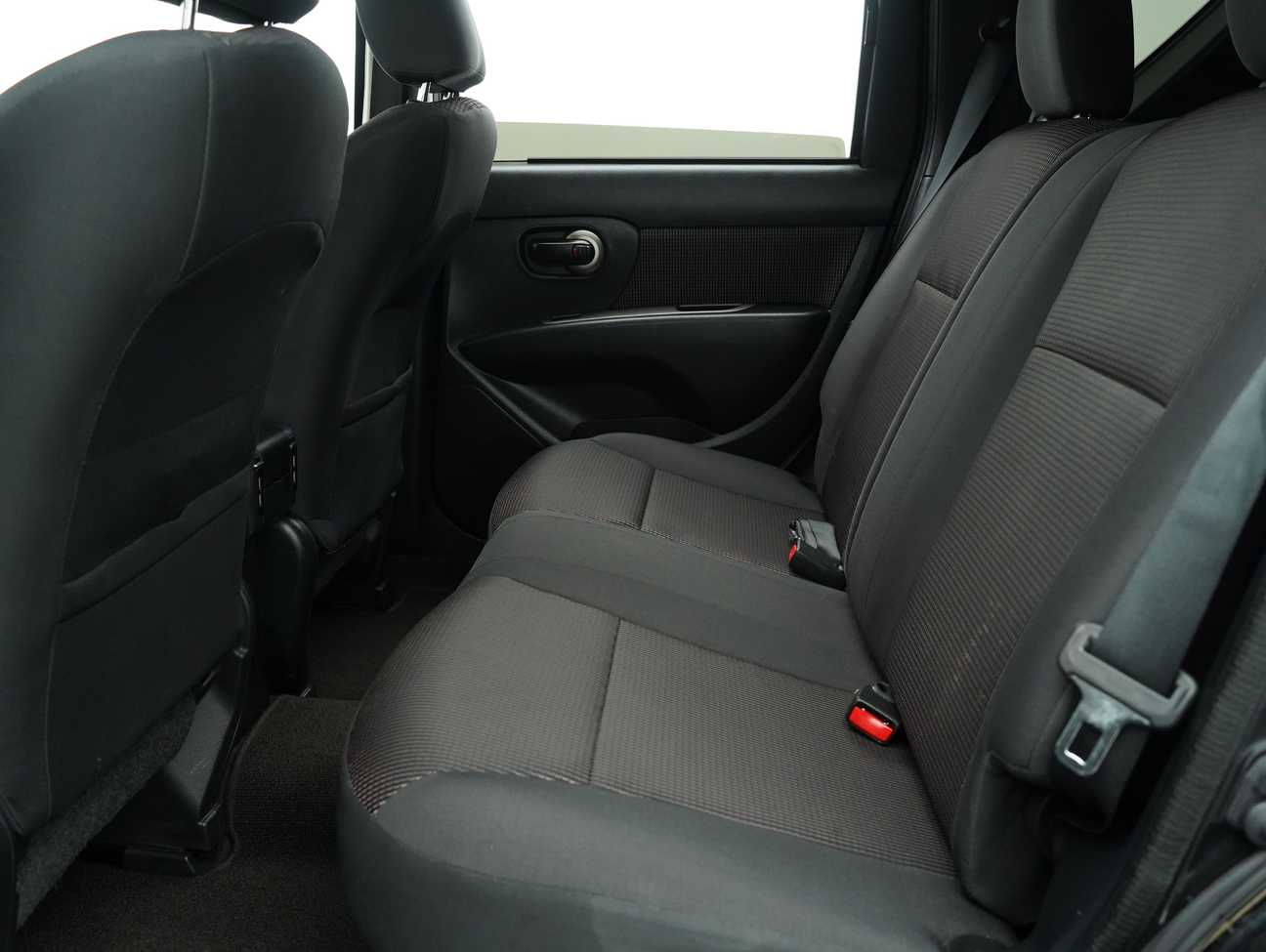 terpakai 2012 Nissan Livina X-Gear  1.6