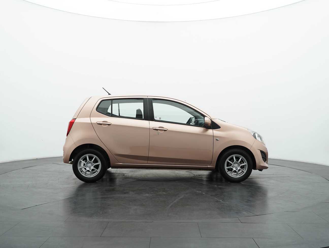 terpakai 2016 Perodua AXIA G 1.0