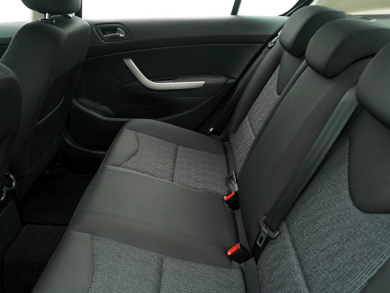 used 2014 Peugeot 408 Turbo 1.6