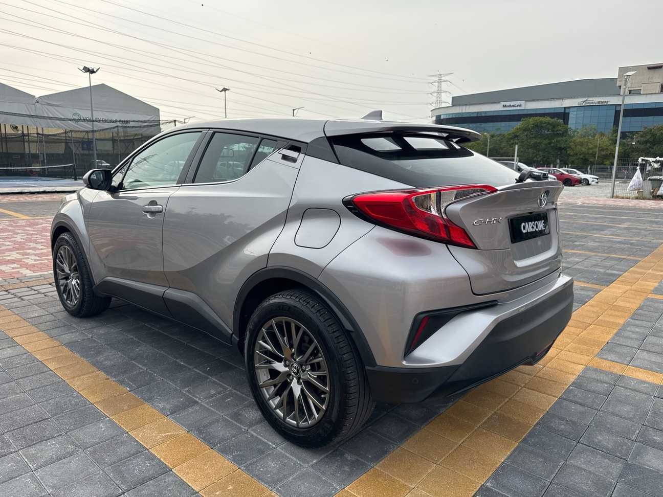 used 2018 Toyota C-HR  1.8