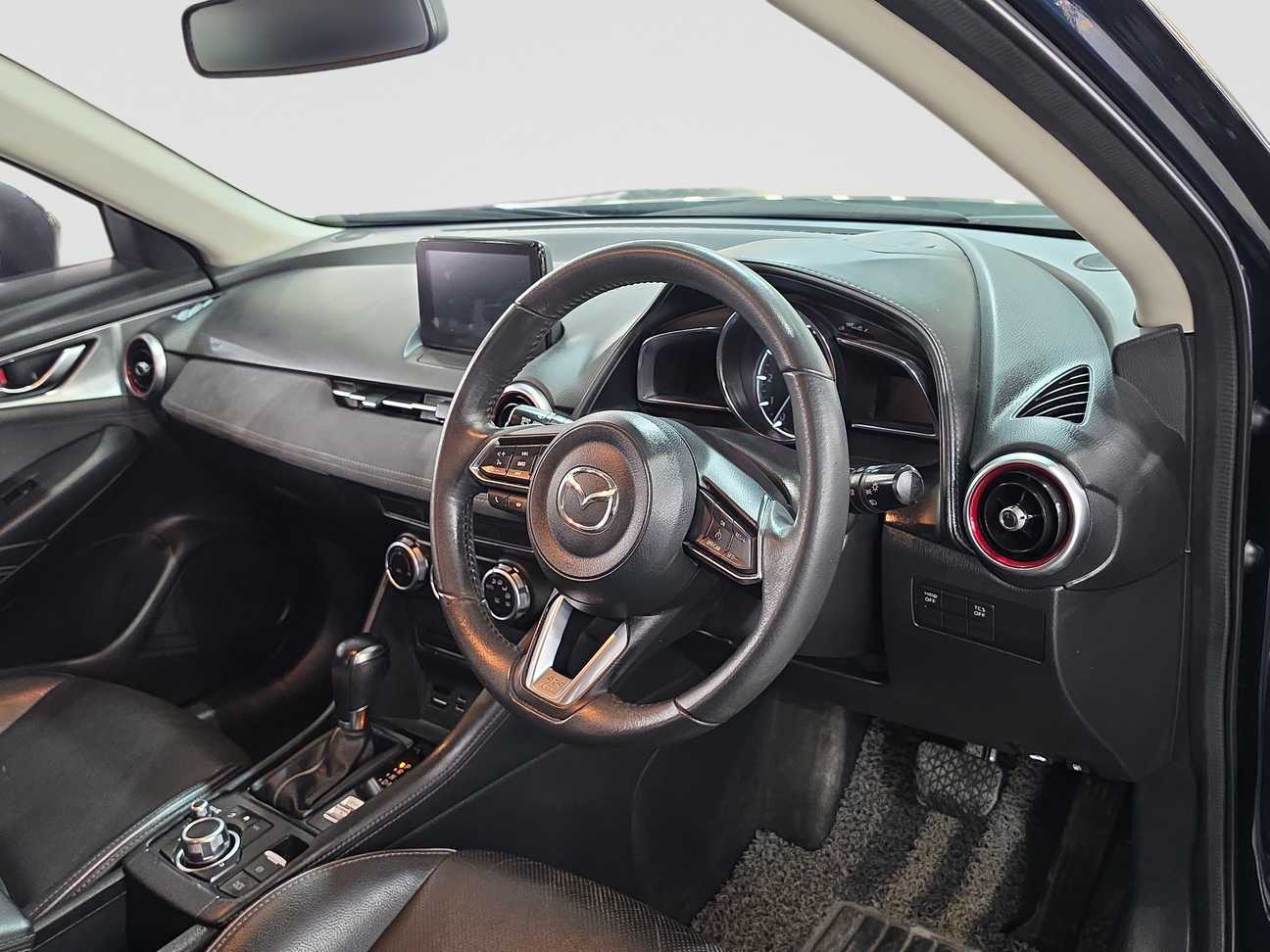 terpakai 2018 Mazda CX-3 SKYACTIV-G GVC 2.0