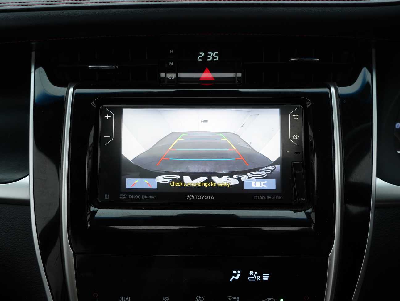 used 2018 Toyota Harrier Luxury 2.0